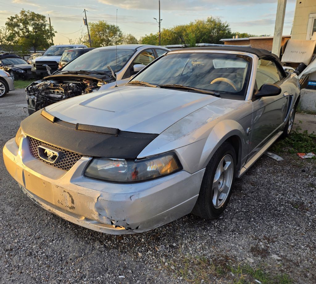 2004 Ford Mustang Image 4