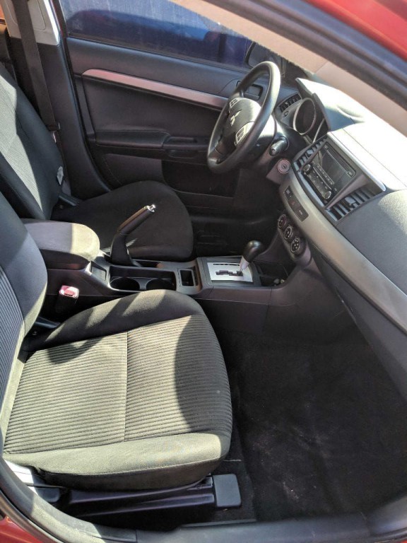 2014 Mitsubishi Lancer Image 6