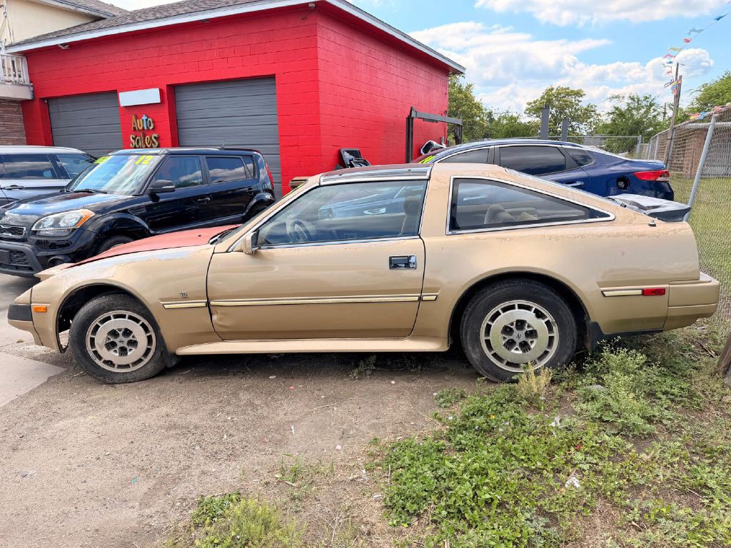 1986 Nissan 300ZX Image 2
