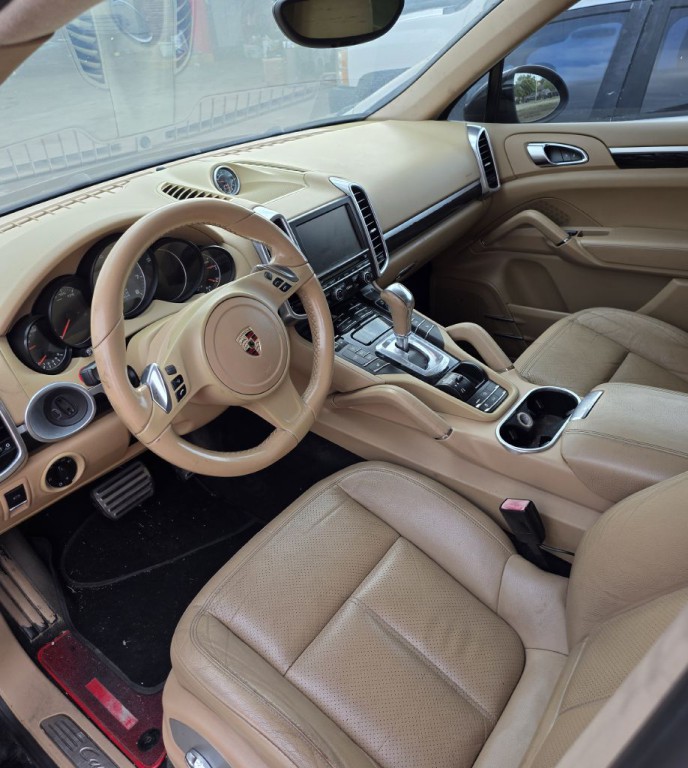 2013 Porsche Cayenne Image 5