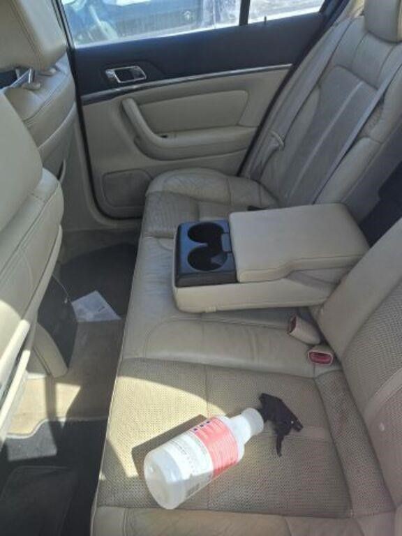2009 Lincoln MKS Image 5