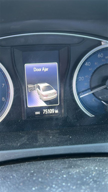 2016 Toyota Camry Image 4