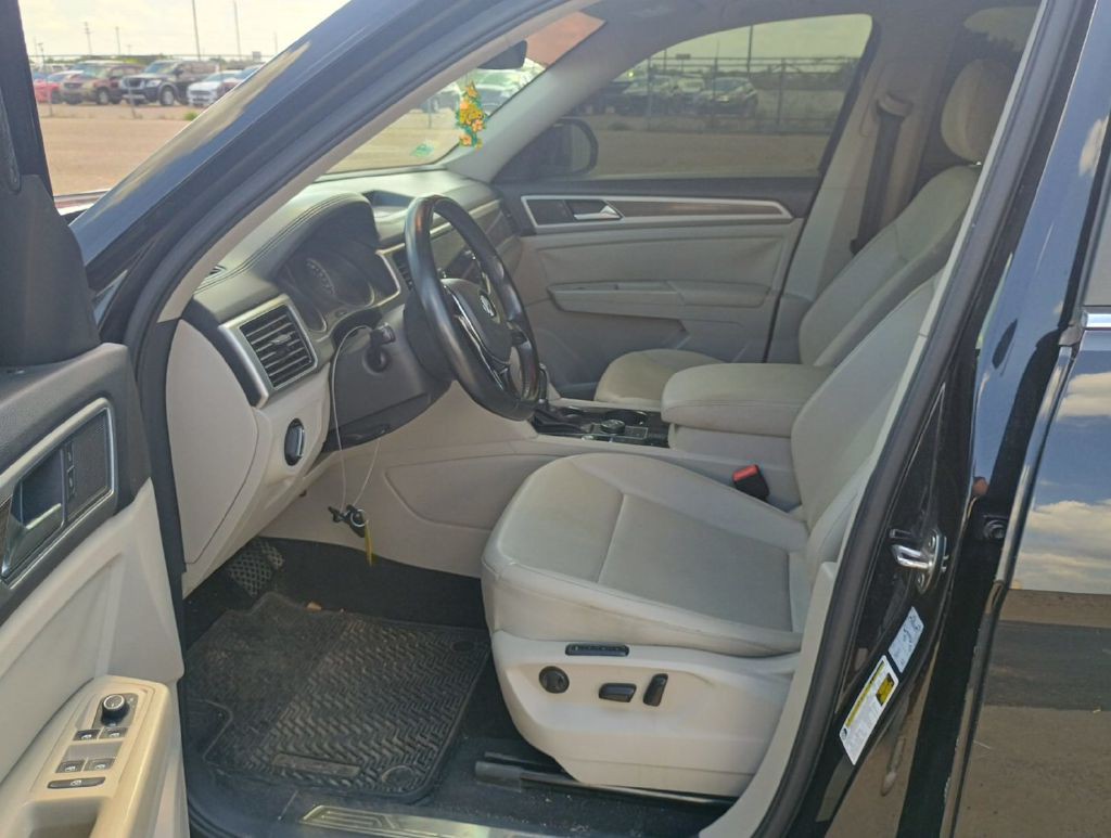2018 Volkswagen Atlas Image 3
