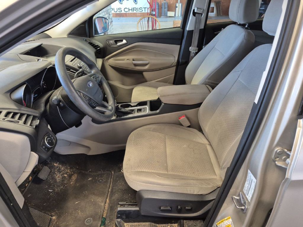 2017 Ford Escape Image 3