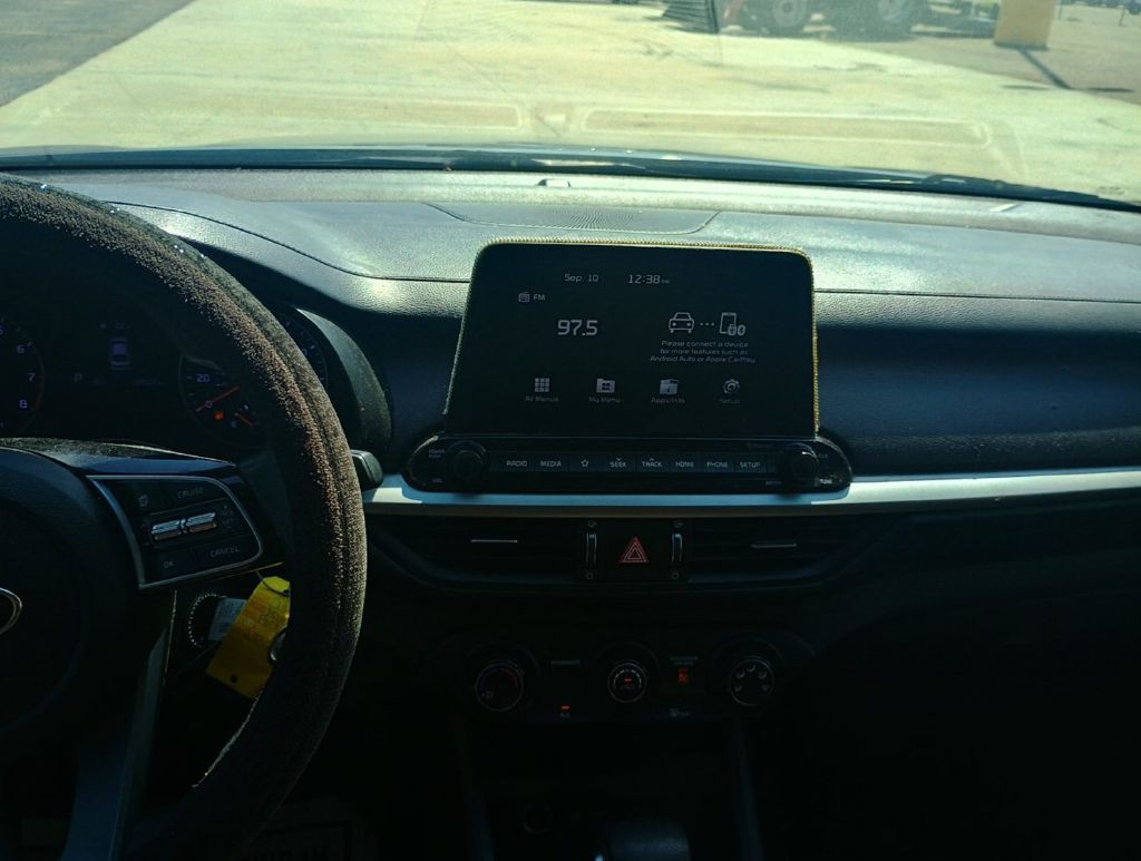 2021 Kia Forte Image 3