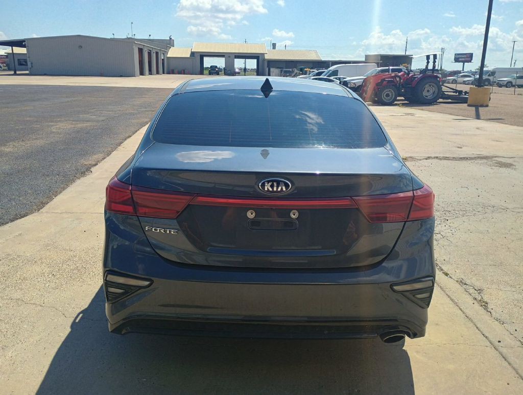2021 Kia Forte Image 4