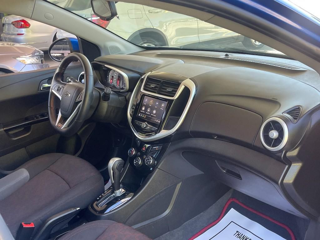 2019 Chevrolet Sonic Image 3