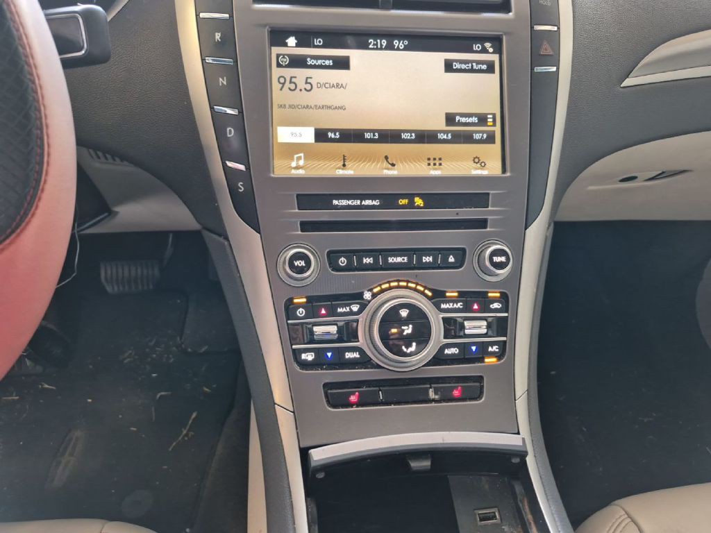 2018 Lincoln MKZ Image 12