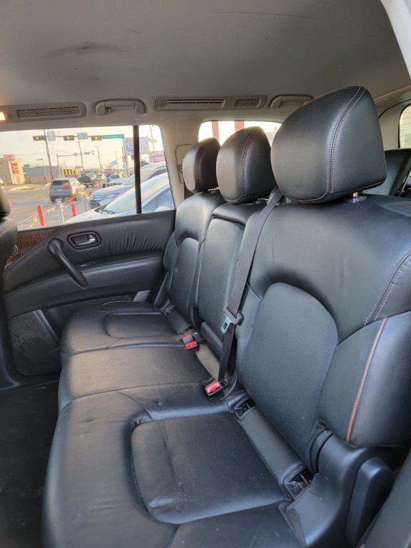2019 Nissan Armada Image 9