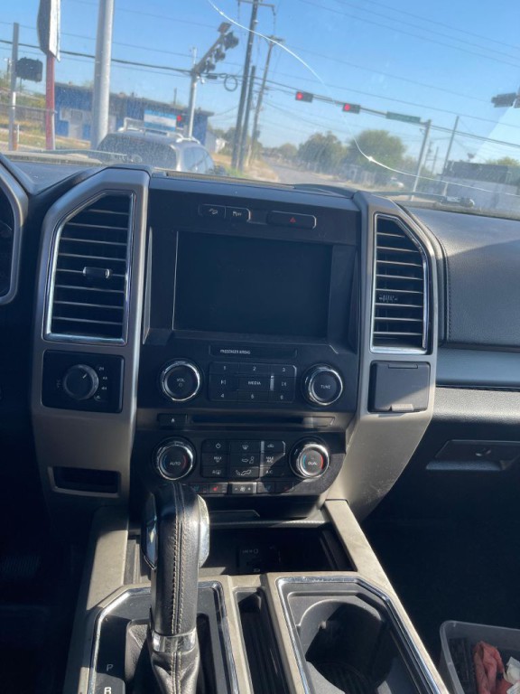 2015 Ford F-150 Image 4