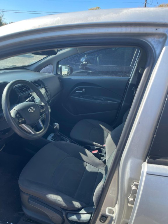 2013 Kia Rio Image 3