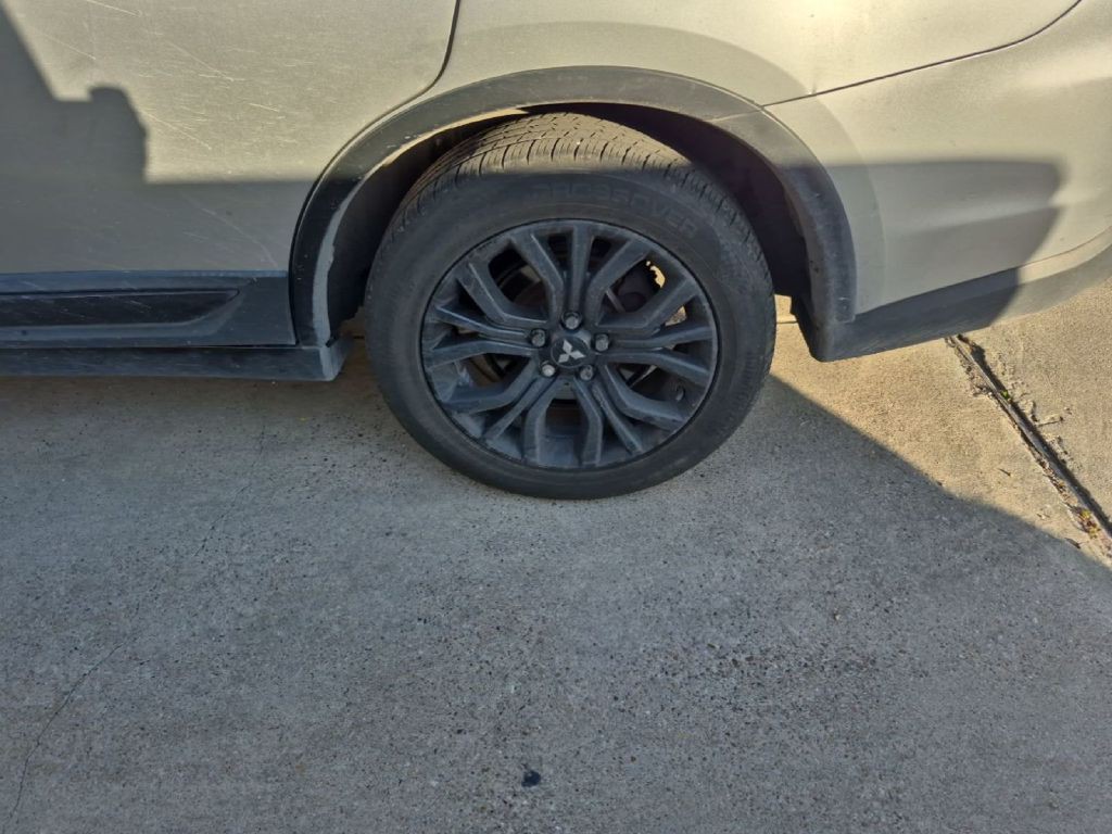 2018 Mitsubishi Outlander Image 6