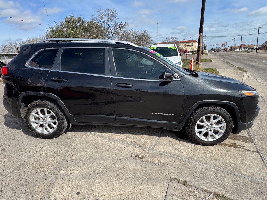 2016 Jeep Cherokee Image 4
