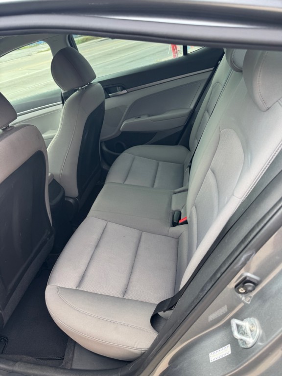 2018 Hyundai Elantra Image 10