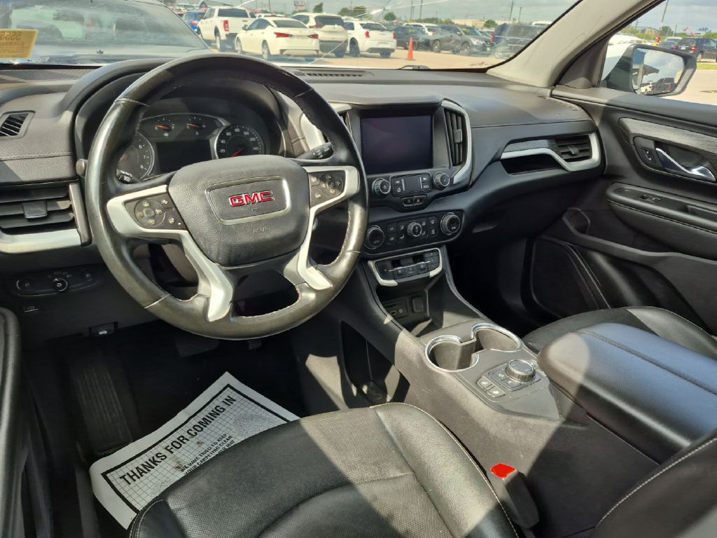 2023 GMC Terrain Image 3
