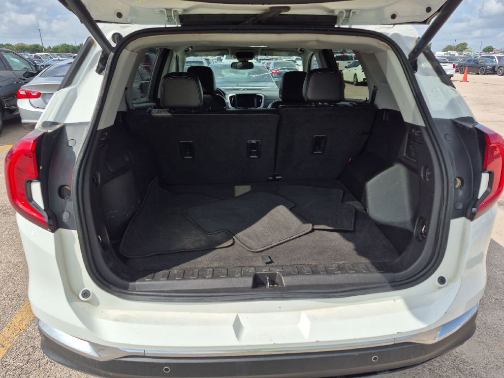 2023 GMC Terrain Image 7
