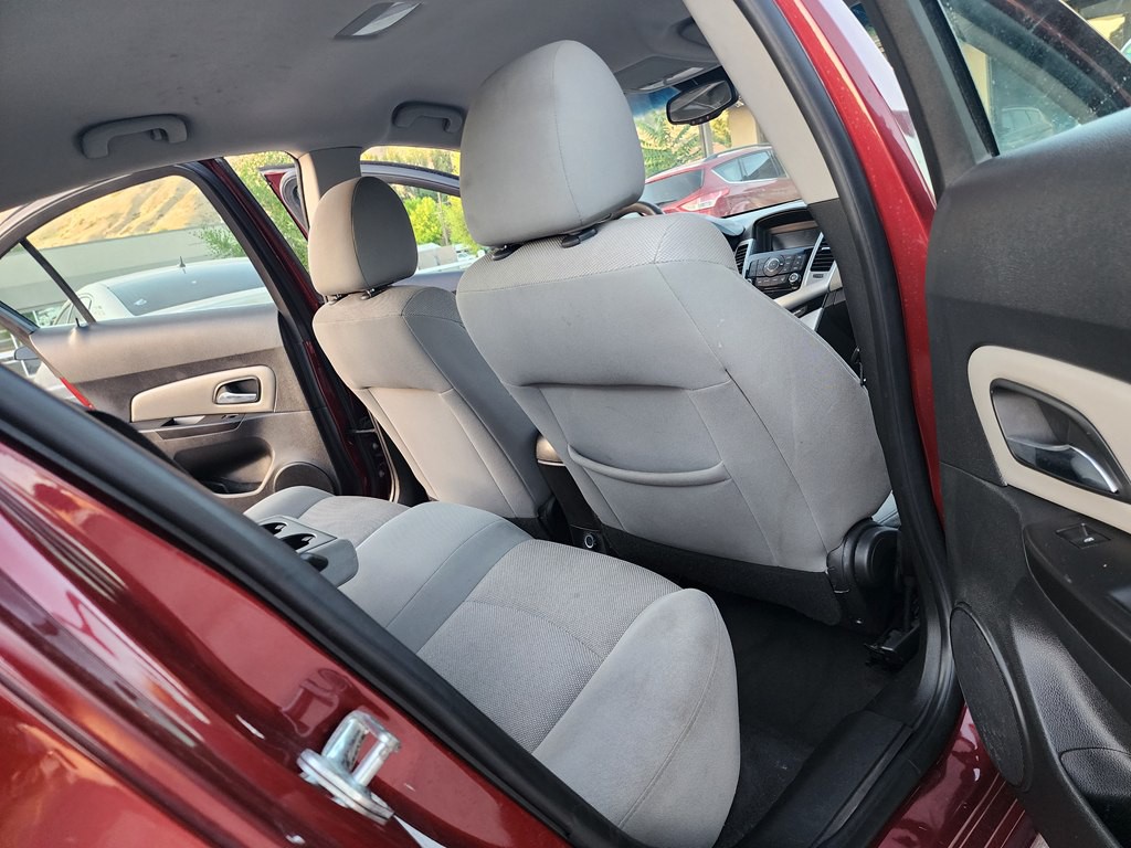 2015 Chevrolet Cruze Image 17