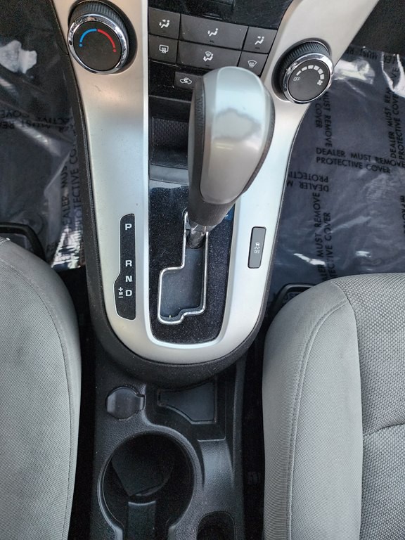 2015 Chevrolet Cruze Image 24