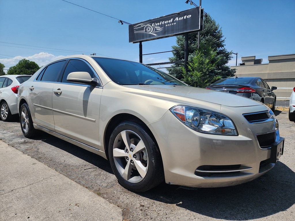 2011 Chevrolet Malibu Image 1