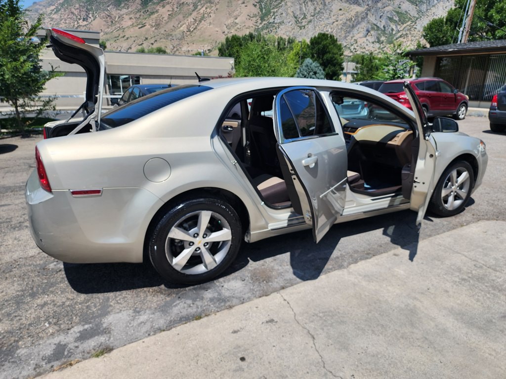 2011 Chevrolet Malibu Image 9