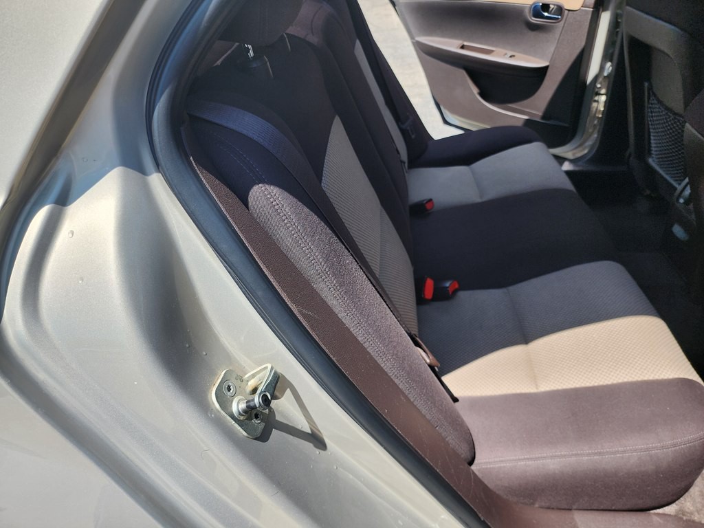 2011 Chevrolet Malibu Image 14