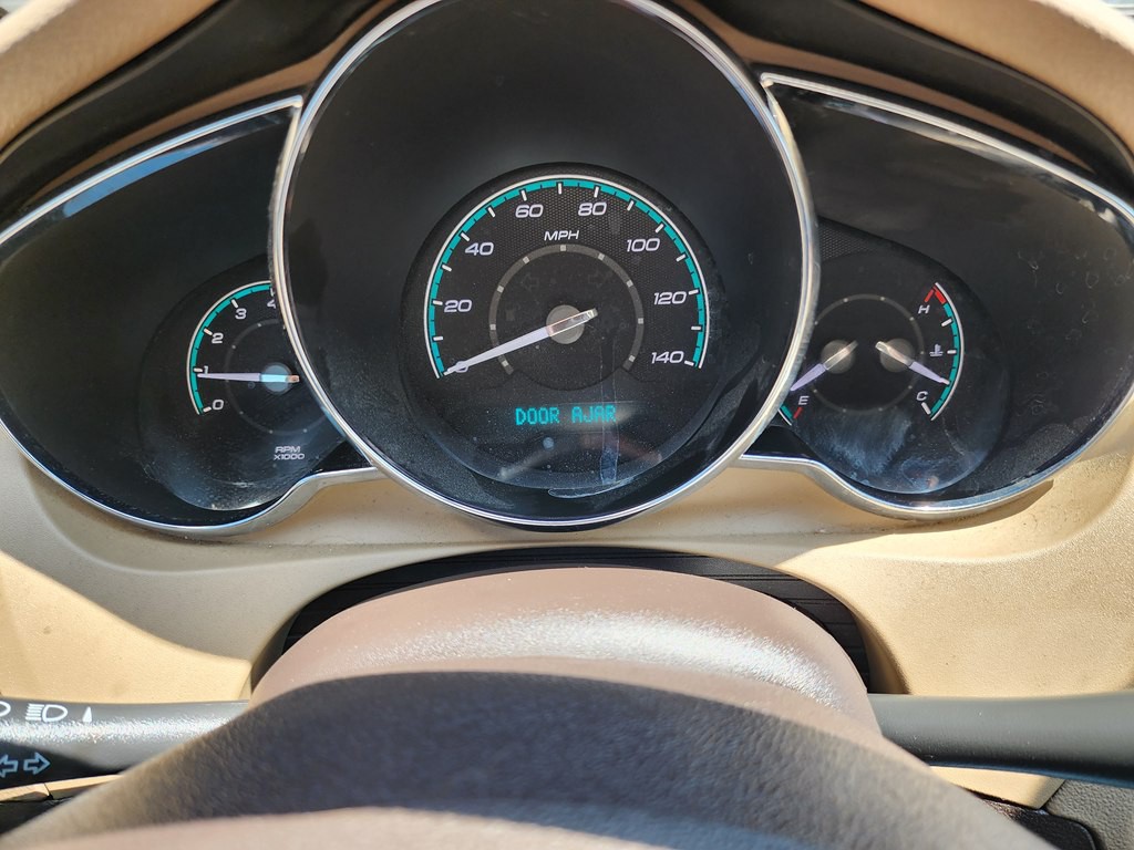 2011 Chevrolet Malibu Image 15