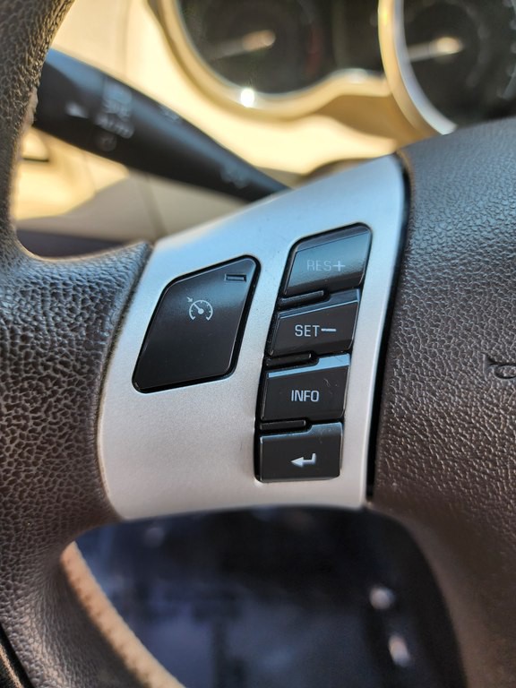 2011 Chevrolet Malibu Image 18
