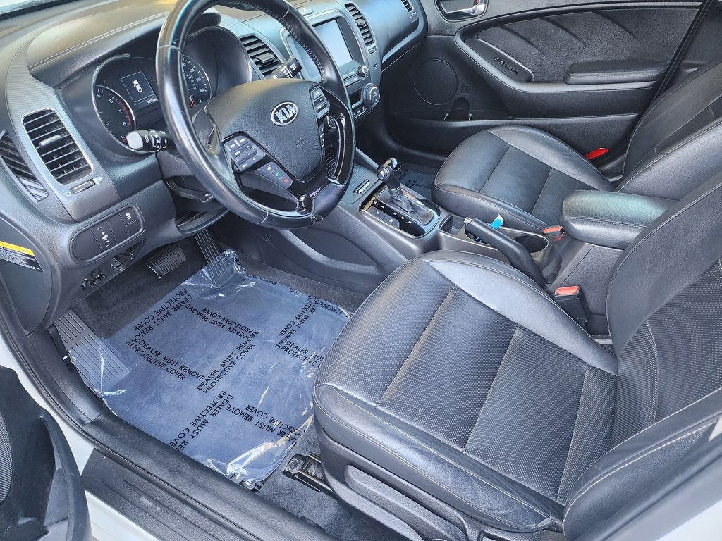 2017 Kia Forte Image 12