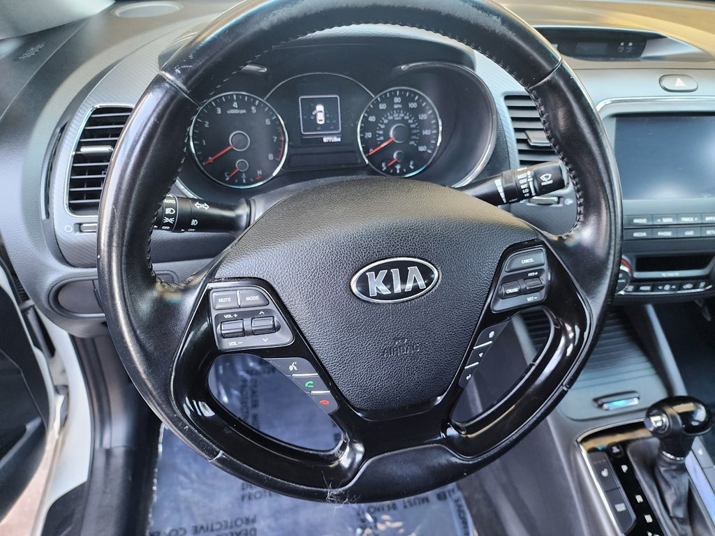 2017 Kia Forte Image 20