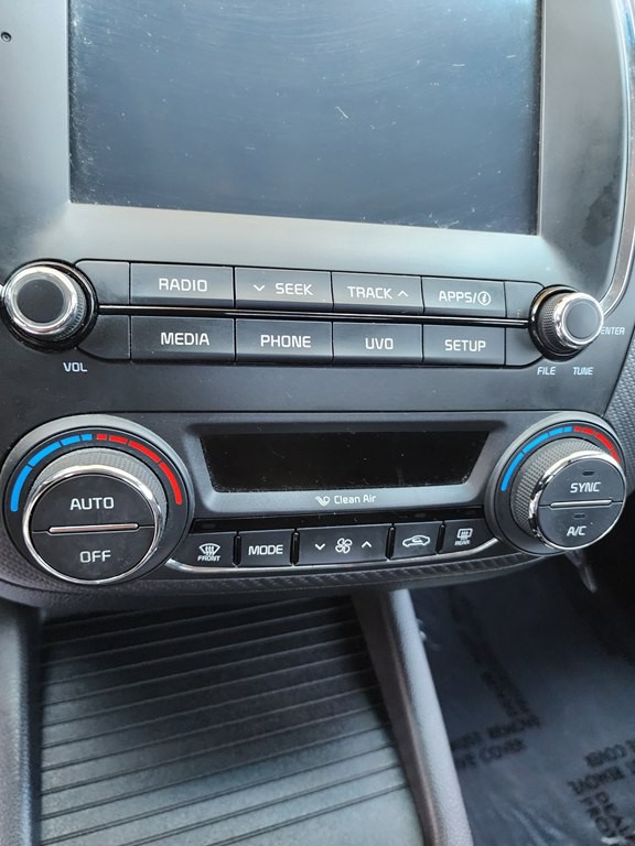 2017 Kia Forte Image 24