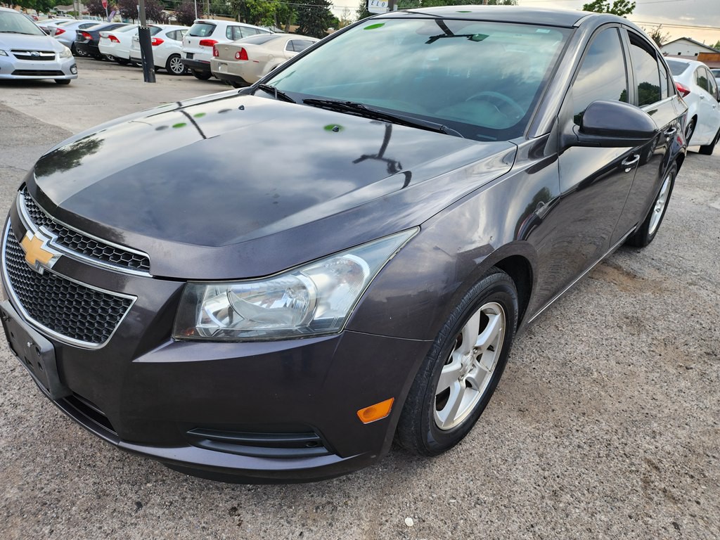 2014 Chevrolet Cruze Image 4