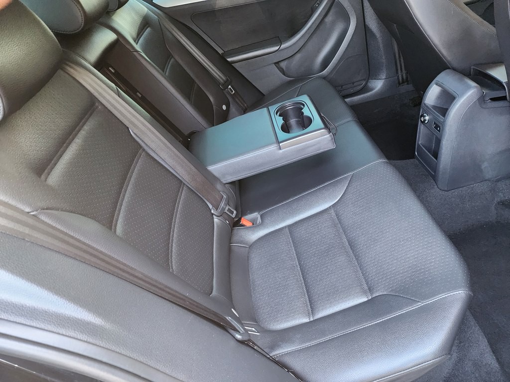 2013 Volkswagen Jetta Image 16