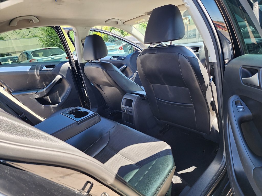 2013 Volkswagen Jetta Image 18