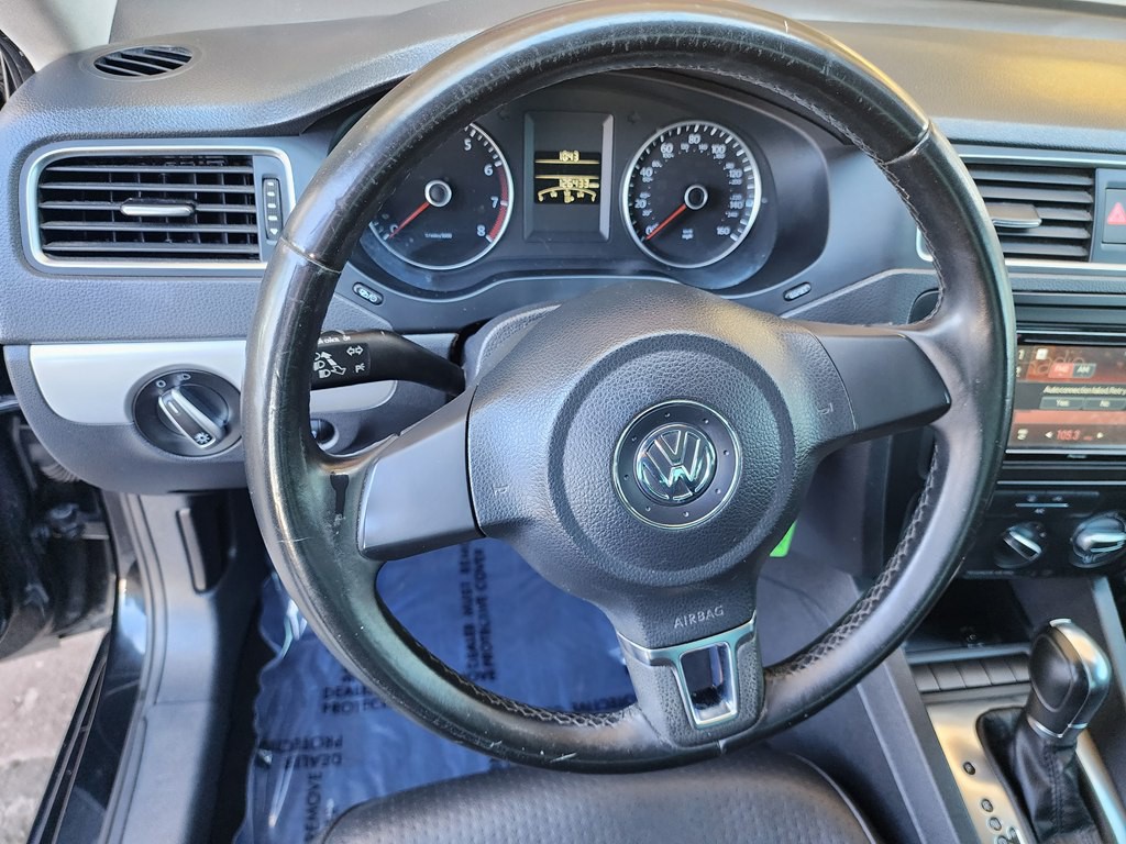 2013 Volkswagen Jetta Image 20