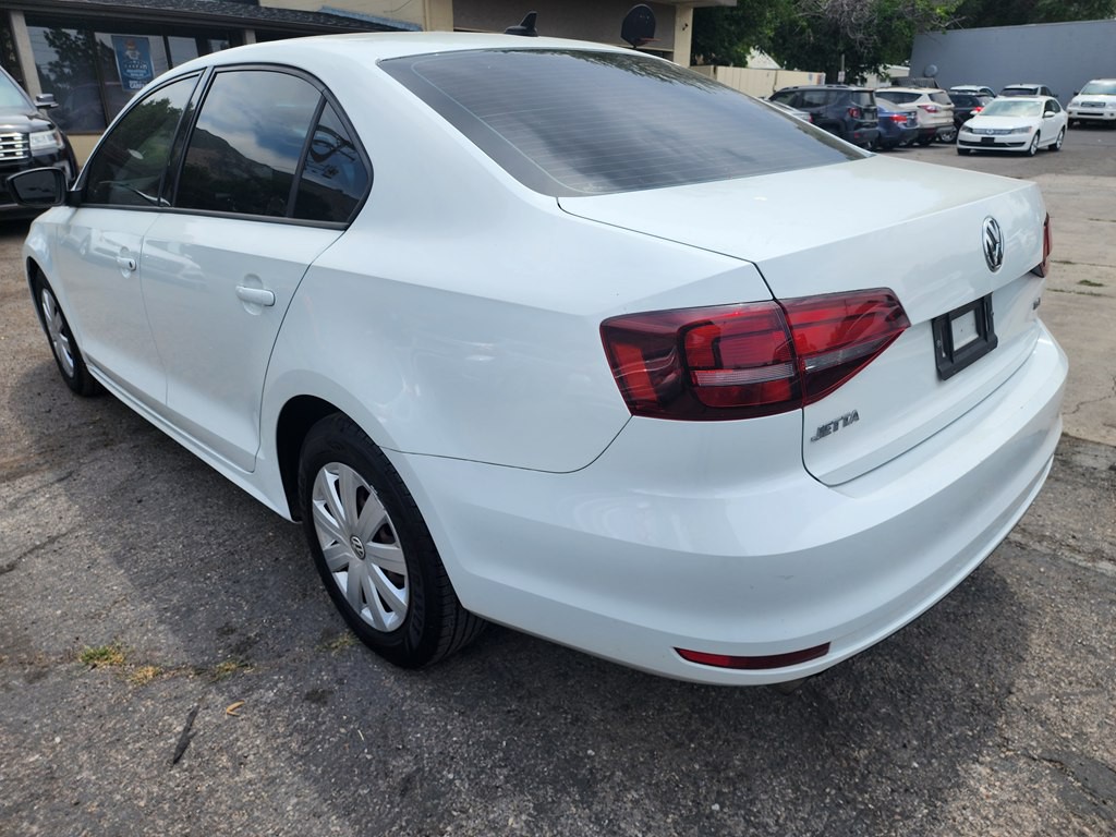 2016 Volkswagen Jetta Image 5