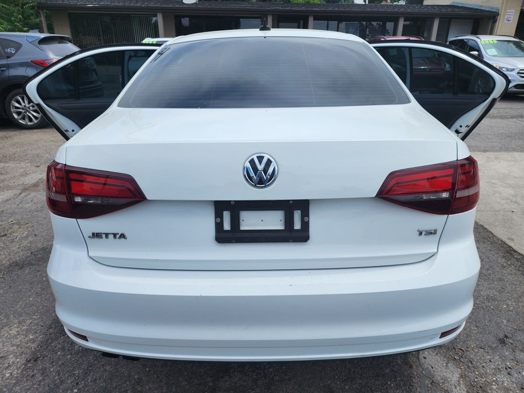 2016 Volkswagen Jetta Image 6