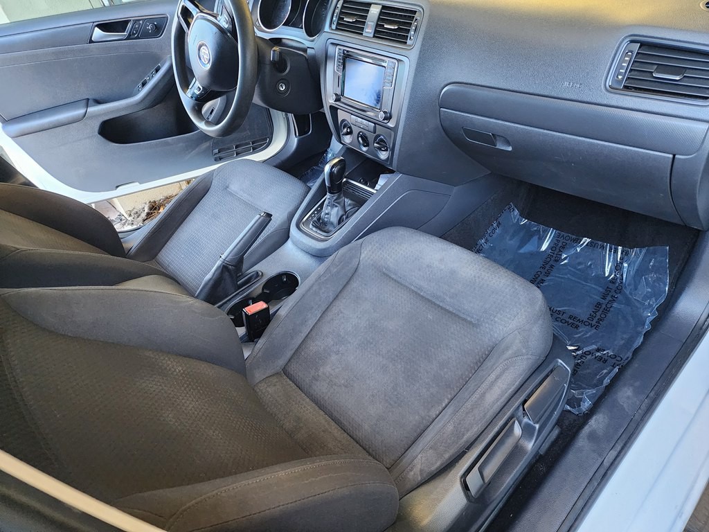2016 Volkswagen Jetta Image 13