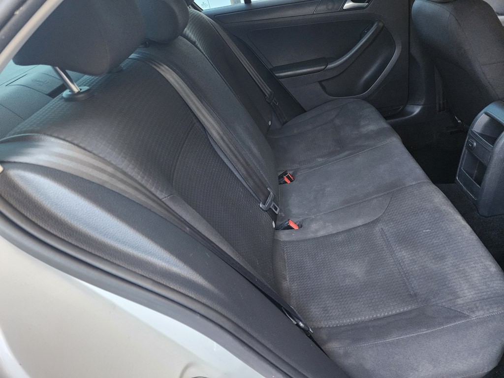 2016 Volkswagen Jetta Image 15