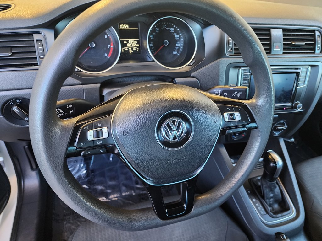 2016 Volkswagen Jetta Image 16