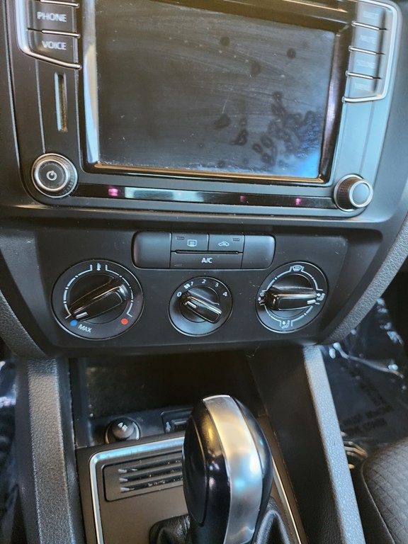 2016 Volkswagen Jetta Image 20