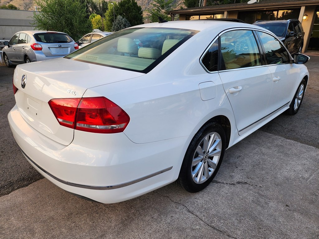 2012 Volkswagen Passat Image 7