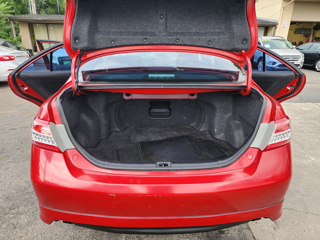2011 Toyota Camry Image 8