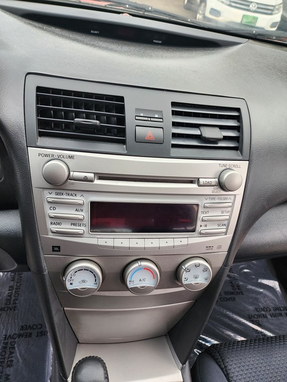2011 Toyota Camry Image 21