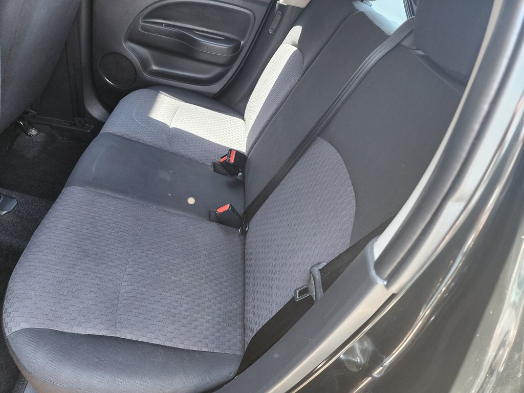 2017 Mitsubishi Mirage Image 14