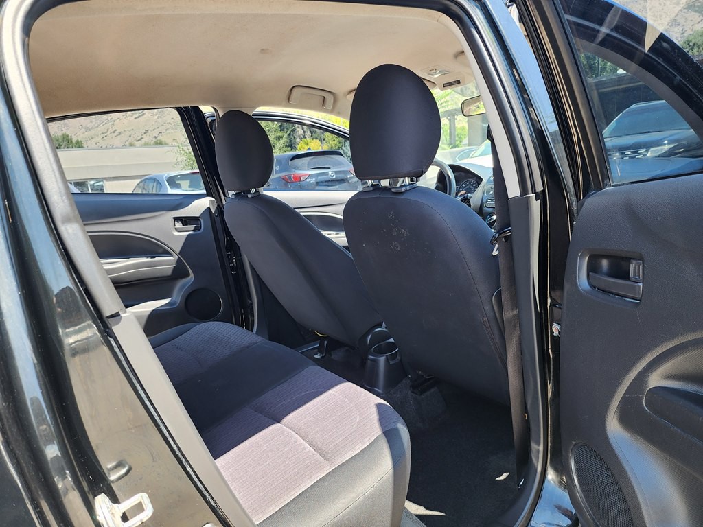 2017 Mitsubishi Mirage Image 15