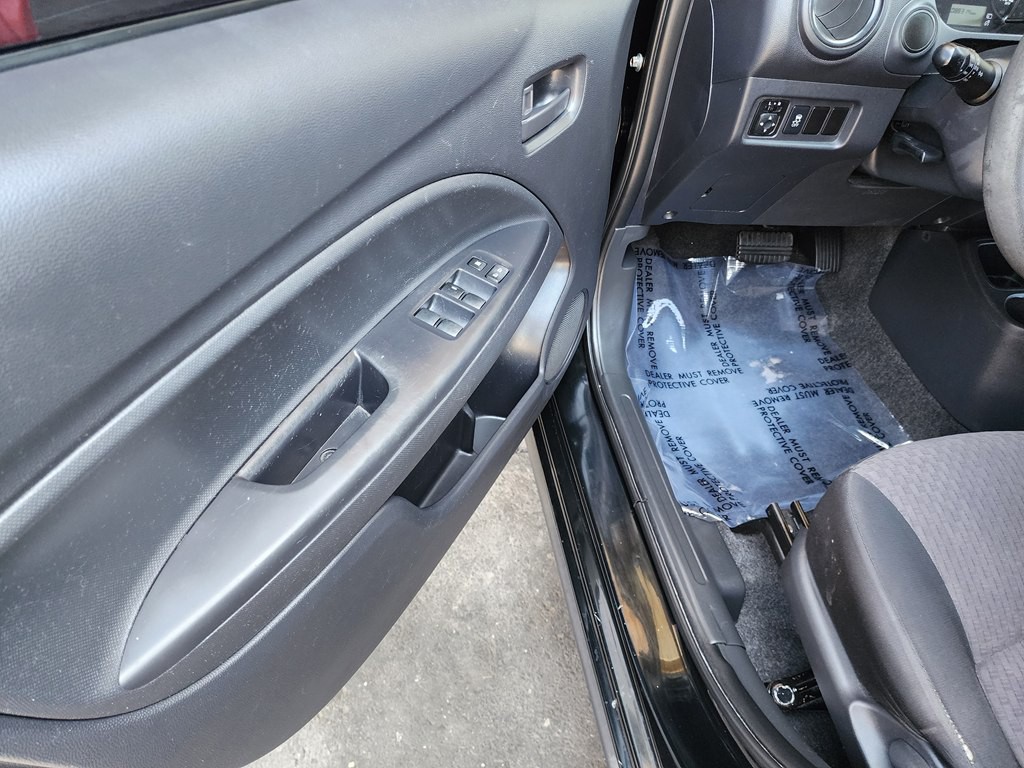 2017 Mitsubishi Mirage Image 17