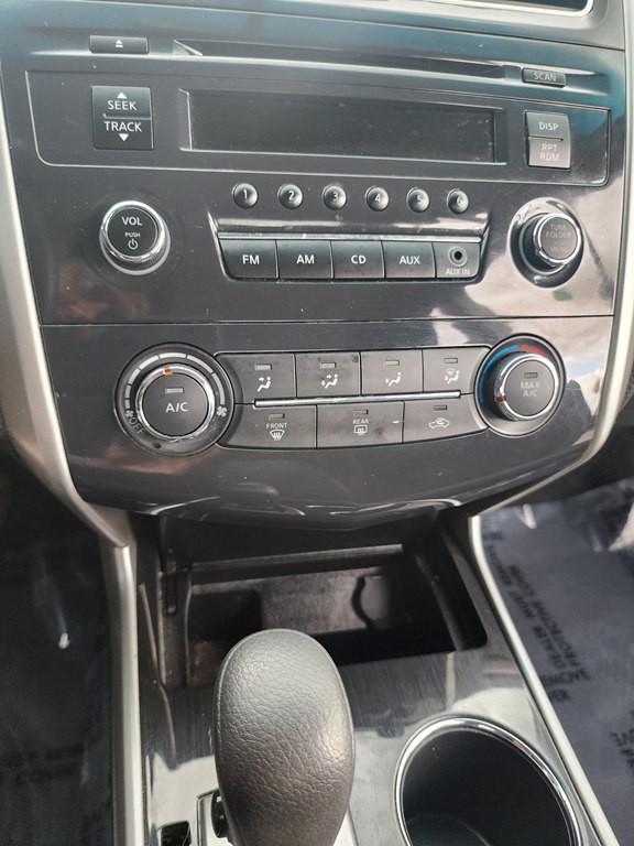 2013 Nissan Altima Image 18