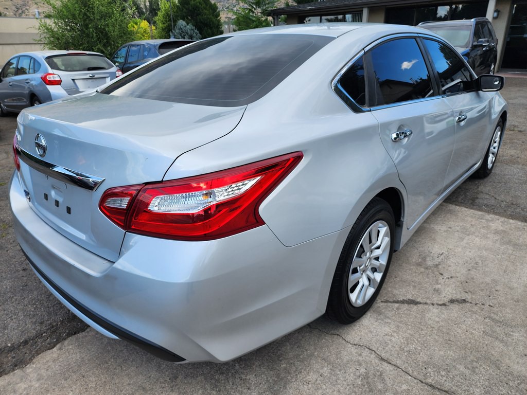 2016 Nissan Altima Image 5