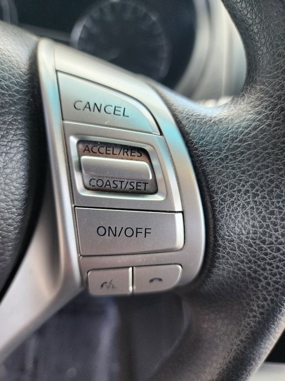 2016 Nissan Altima Image 19