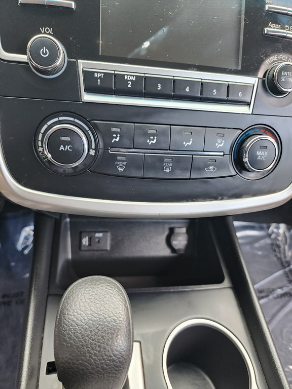 2016 Nissan Altima Image 22